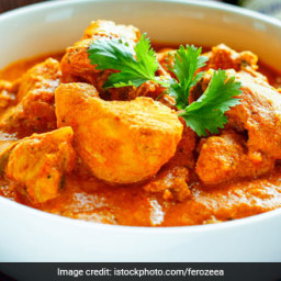 Spicy Malvani Chicken Curry Recipe