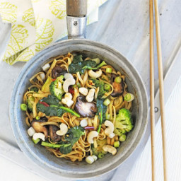 Spicy mushroom and broccoli noodles