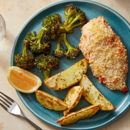 Spicy Panko-Crusted Chicken with Roasted Potatoes & Broccoli