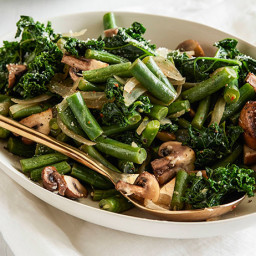 Spicy Parmesan Green Beans and Kale