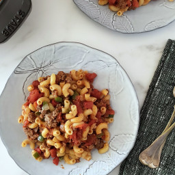 Spicy Pasta With Ground Beef and Tomatoes