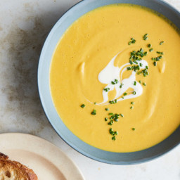 Spicy Peanut and Pumpkin Soup