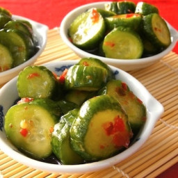Spicy Pickled Cucumbers Recipe