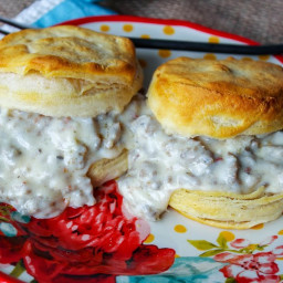Spicy Sausage Gravy for Biscuits