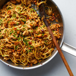 Spicy Sesame Noodles With Chicken and Peanuts