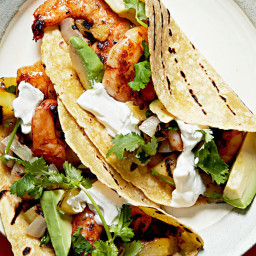 Spicy Shrimp Fajitas with Grilled Pineapple Pico