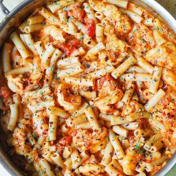 spicy-shrimp-pasta-in-garlic-t-5759f1.jpg
