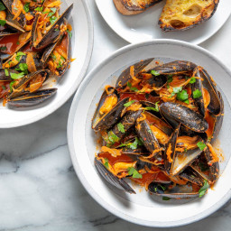 Spicy Steamed Mussels With 'Nduja Recipe