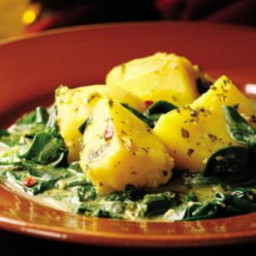 Spicy Stewed Potatoes and Spinach with Buttermilk (Aloo chaas)