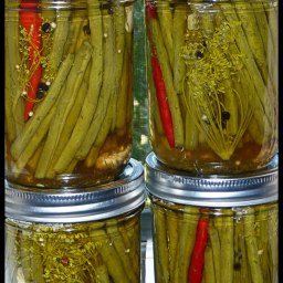Spicy Pickled Green Beans