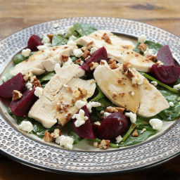 Spinach and Beet Salad with Chicken