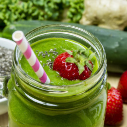 spinach-and-strawberry-smoothie-2096679.jpg