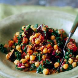 Spinach, aubergine and chickpea curry