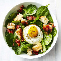 Spinach, Bacon, and Fried Egg Salad