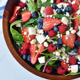 spinach-berry-salad-with-sweet-poppy-seed-dressing-2148154.jpg