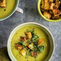 Spinach, Coconut and Zucchini Soup