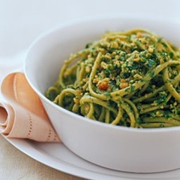 Spinach Linguine With Walnut-Arugula Pesto