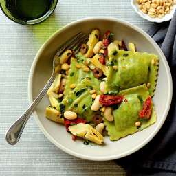 spinach-ravioli-with-artichokes-amp-olives-3001413.jpg