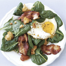 Spinach Salad with Fried Egg and Bacon
