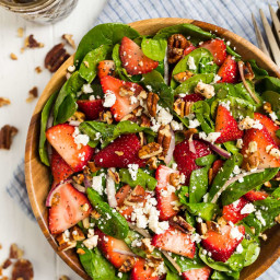 Spinach Strawberry Salad with Balsamic Poppy Seed Dressing