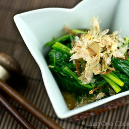 Spinach Ohitashi (Japanese Spinach Salad with Bonito Flakes)