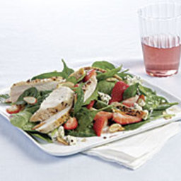 Spinach Salad with Chicken, Strawberries, Blue Cheese and Almonds
