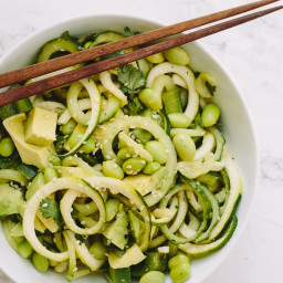 spiralized-sesame-cucumber-and-zucchini-bowl-with-avocado-1553214.jpg