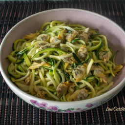 Spiralized Zucchini Noodles and Clam Sauce