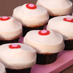 Sprinkles Strawberry Frosting