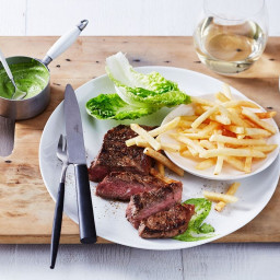 steak-and-chips-with-bearnaise-mayonnaise-2431672.jpg