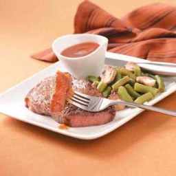 Steak with Dipping Sauce