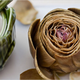 Steamed Artichokes With Vinaigrette Dipping Sauce