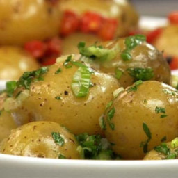 Steamed Potatoes w/ Garlic, Green Onion and Parsley