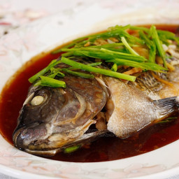 Steamed whole tilapia with ginger and soy sauce