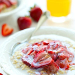 Steel-Cut Oatmeal with Maple-Roasted Strawberries