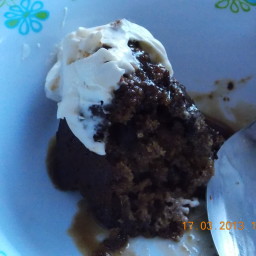 sticky-toffee-pudding-with-chocolat-3.jpg