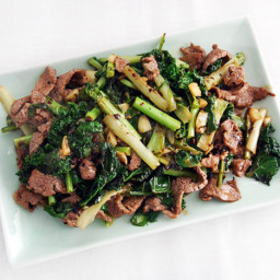 Stir-Fried Beef With Kale and Frisée in Black Bean Sauce