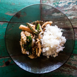 Stir-Fried Squid with Green Peppercorns