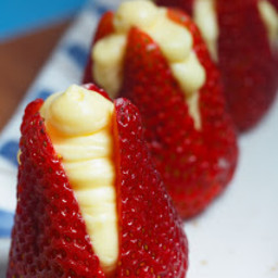 Strawberries Filled with Almond Cream Recipe