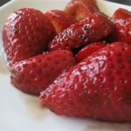 strawberries-with-balsamic-vin-d3896e-3880be20b208a073f6284b0f.jpg
