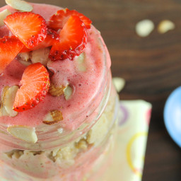 Strawberry, Almond Butter, and Oatmeal Breakfast Parfait