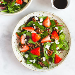 Strawberry and Mixed Green Salad