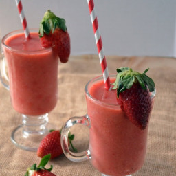 strawberry-apple-banana-smoothie-1464590.jpg