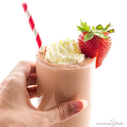 Strawberry Avocado Keto Smoothie Recipe with Almond Milk - 4 Ingredients