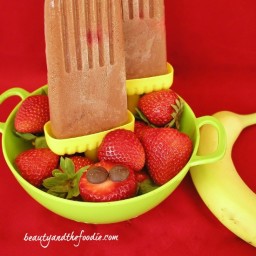 Strawberry Banana Fudge Pops