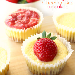 strawberry-cheesecake-cupcakes-1923231.jpg