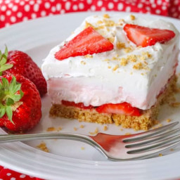 Strawberry Cheesecake Dream Bars
