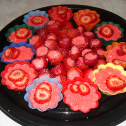 strawberry-cheesecake-jello-shots.jpg