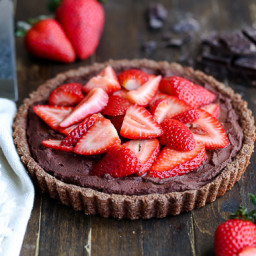 strawberry-chocolate-ganache-tart-vegan-paleo-1585587.jpg