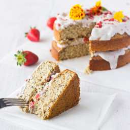 strawberry-coconut-and-lemon-poppy-seed-cake-1565473.jpg